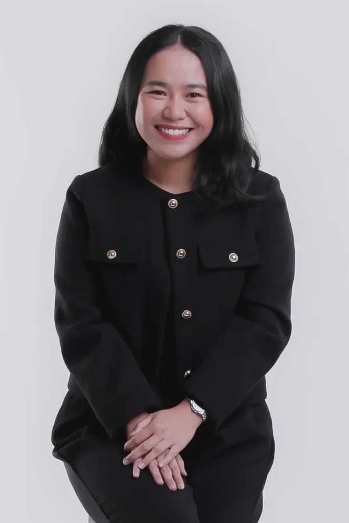 drg. Qaiszara merupakan dokter gigi umum yang merupakan lulusan S1 Kedokteran Gigi Universitas Indonesia pada tahun 2022.