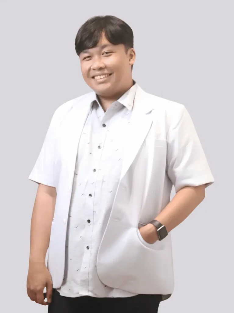 drg. Kevin merupakan Dokter Gigi Umum lulusan S1 Kedokteran Gigi Universitas Indonesia pada tahun 2022.